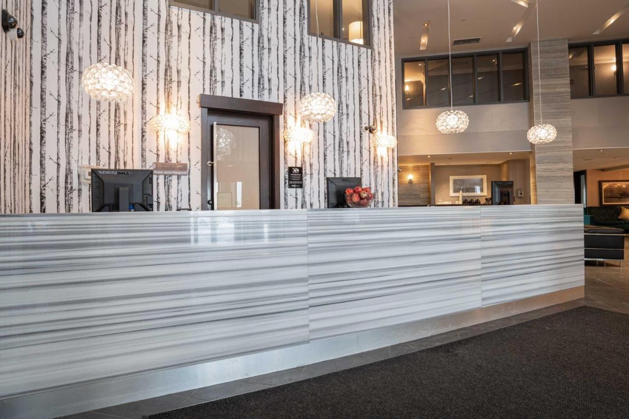 Sandman Signature Edmonton South Hotel Экстерьер фото