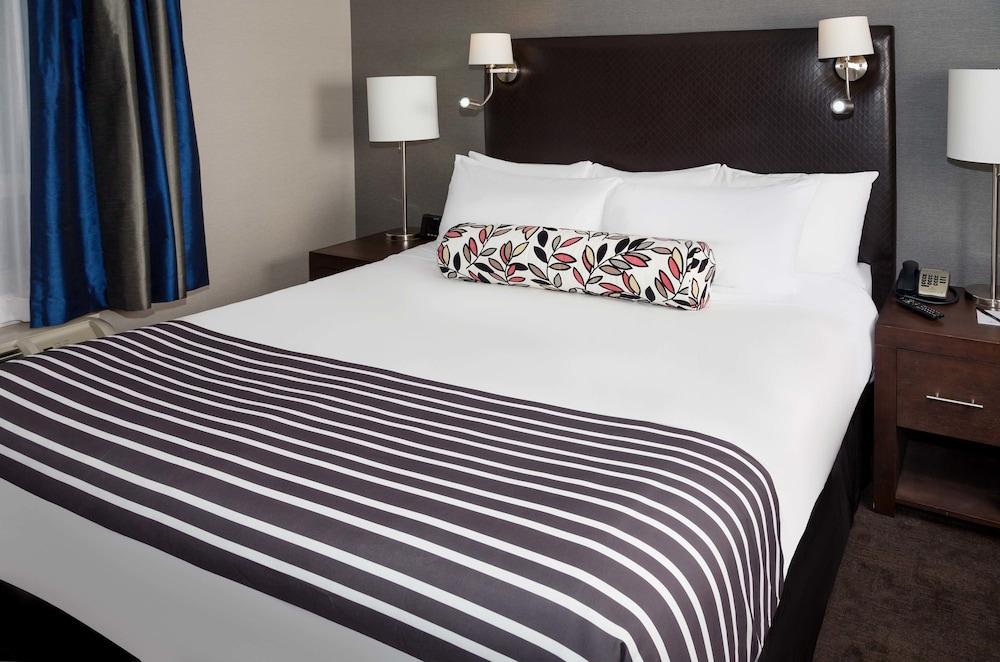 Sandman Signature Edmonton South Hotel Экстерьер фото