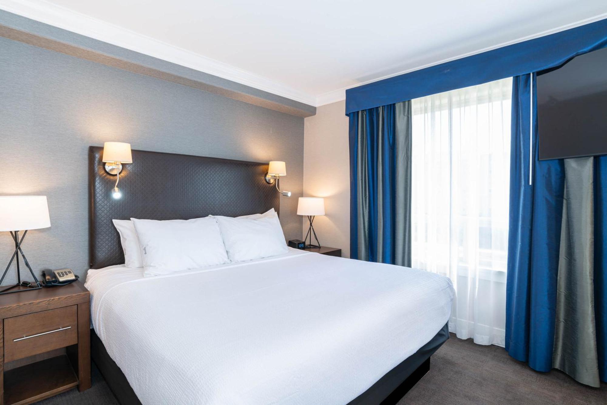 Sandman Signature Edmonton South Hotel Экстерьер фото