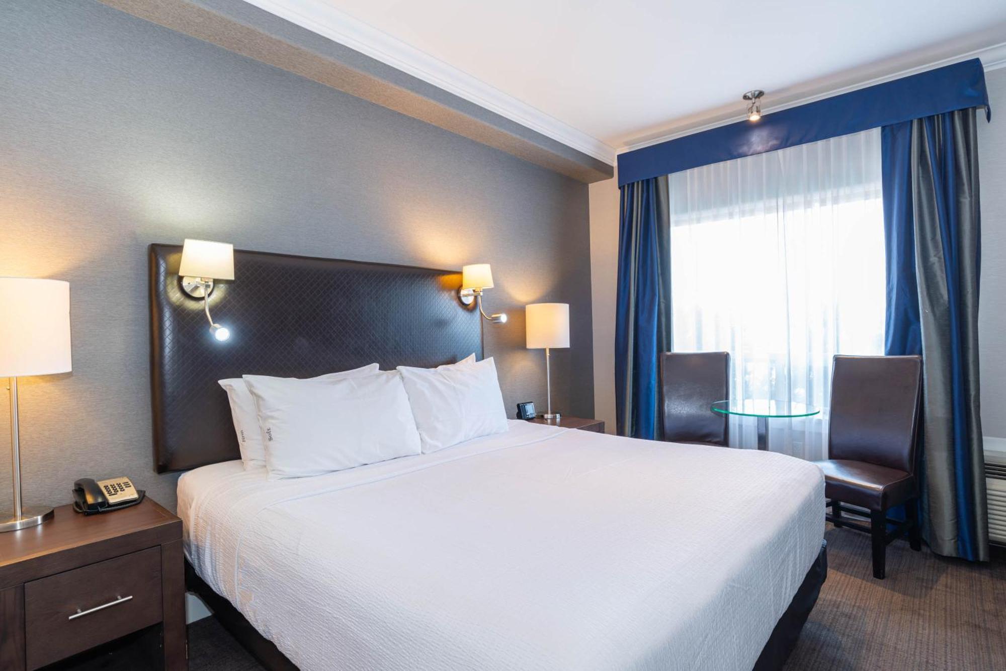 Sandman Signature Edmonton South Hotel Экстерьер фото