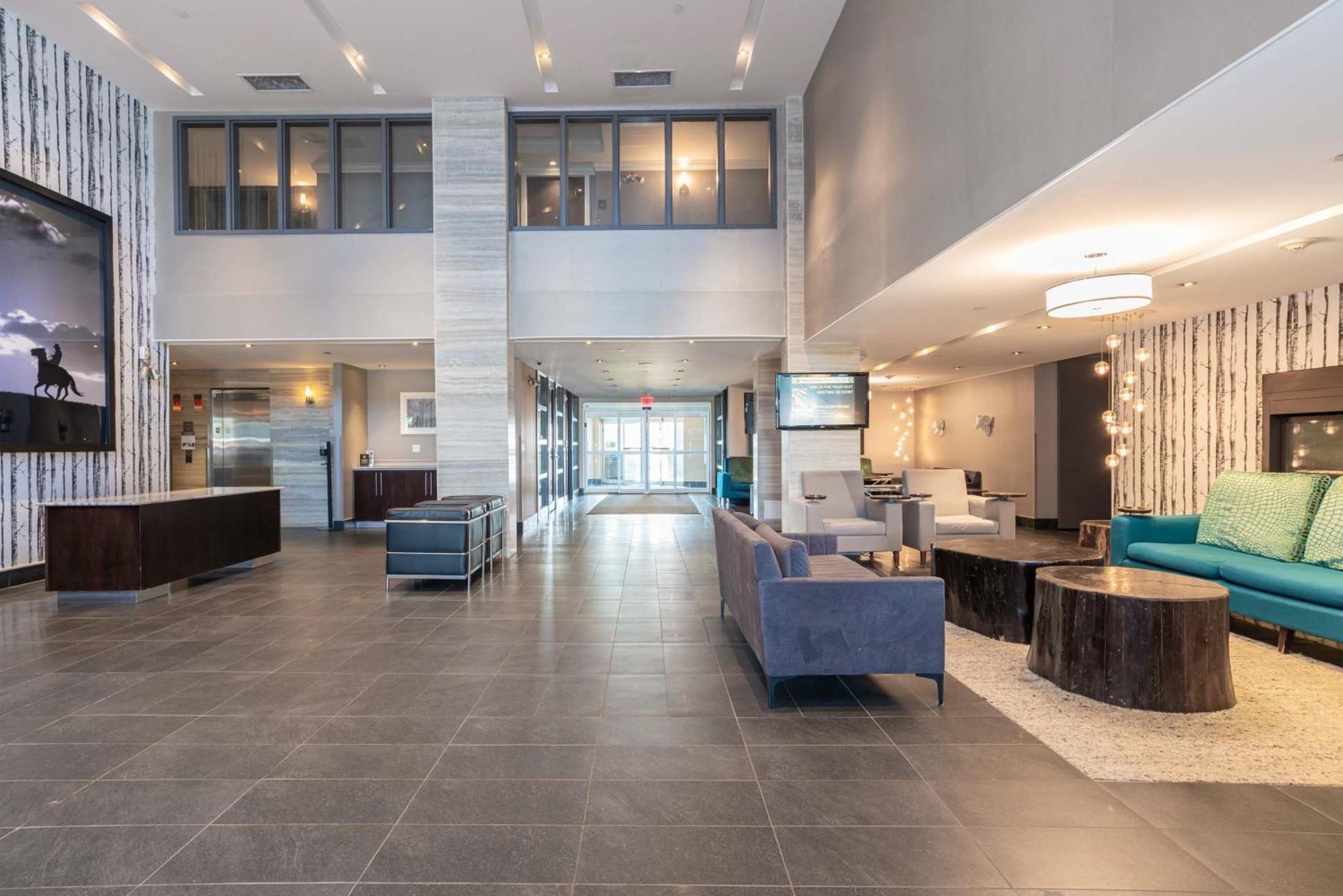 Sandman Signature Edmonton South Hotel Экстерьер фото